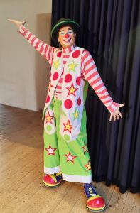 Clown Benji freut sich auf die Veranstaltung